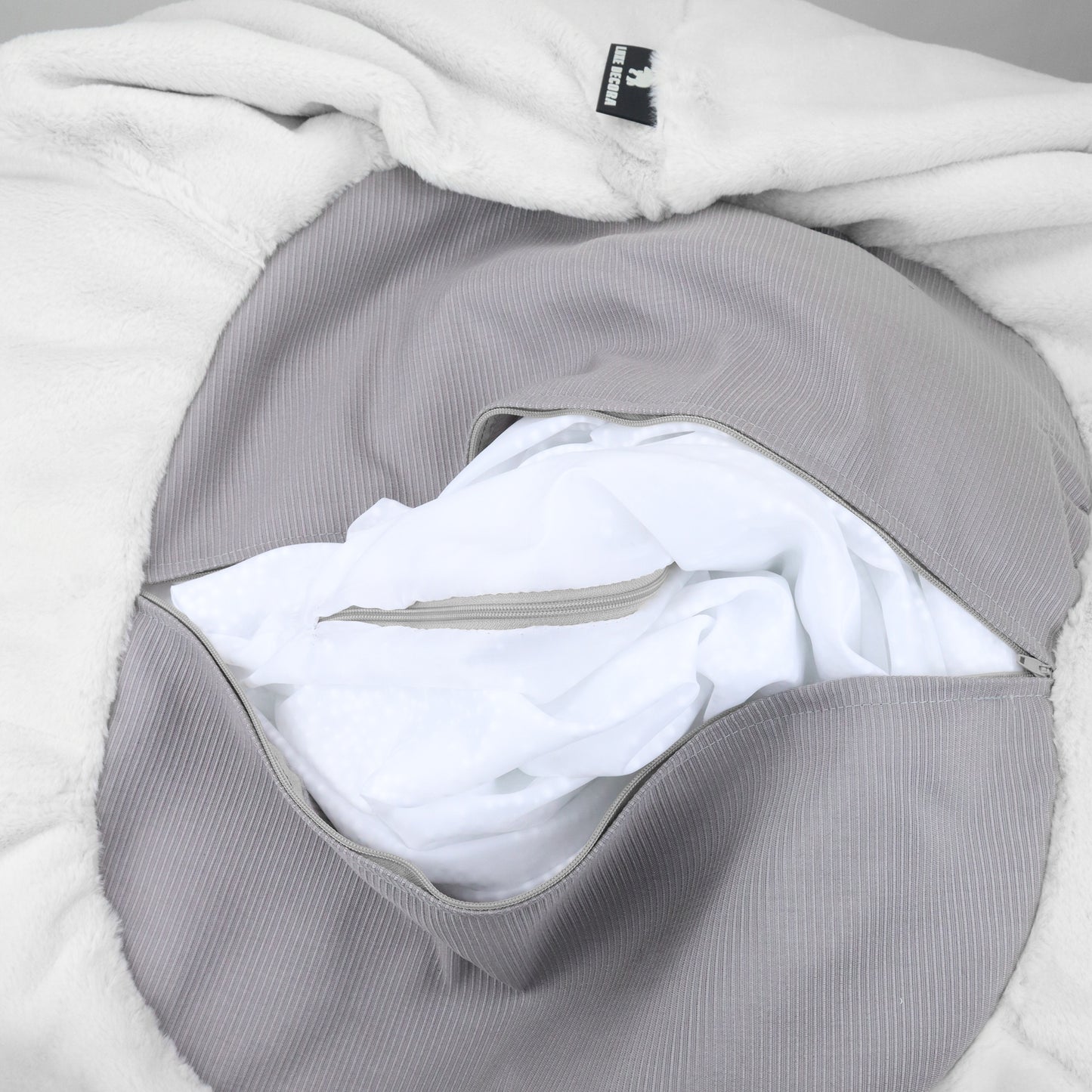Cocoon - Plush Fur Bean Bag for Ultimate Comfort and Style